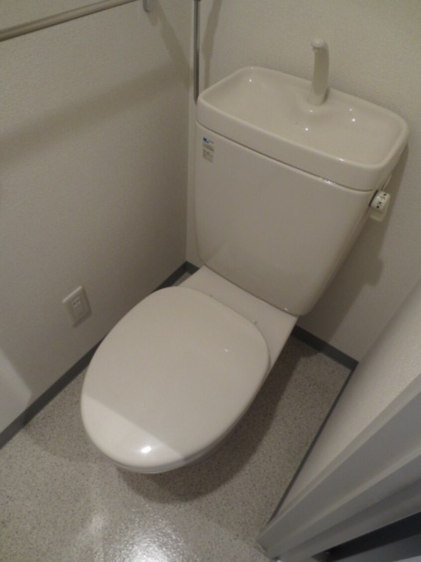 トイレ ブラスハート麻生