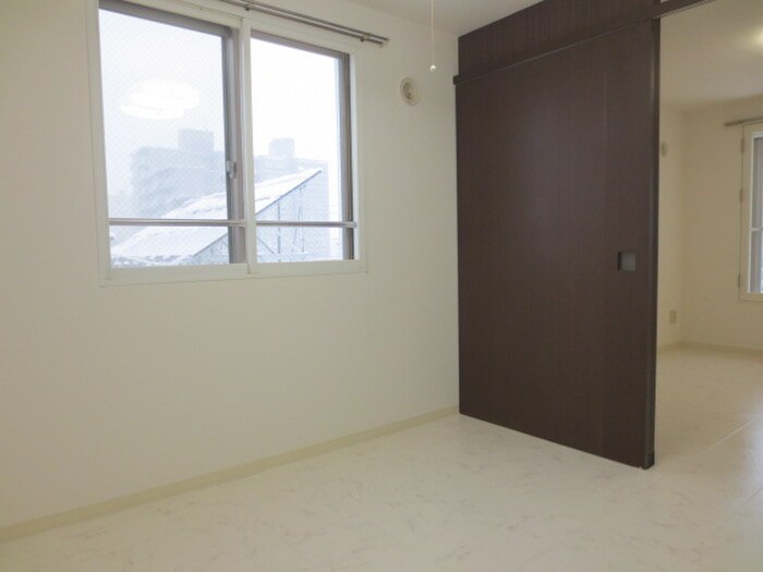 居室 タカライーストヒルズ