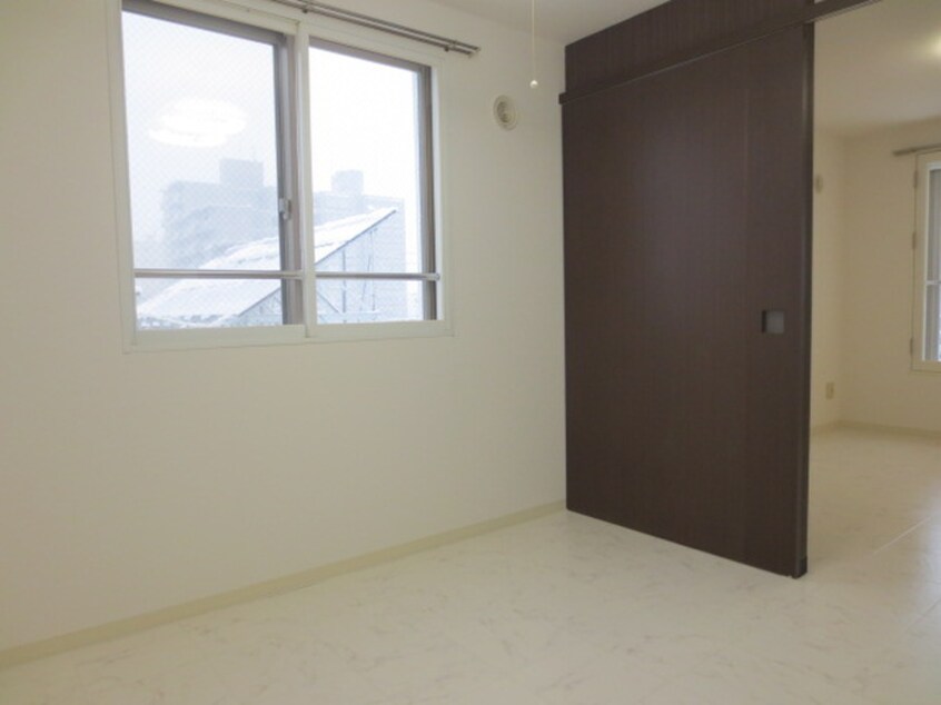 居室 タカライーストヒルズ