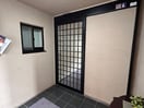 エントランス部分 サイレンス　ウエスト