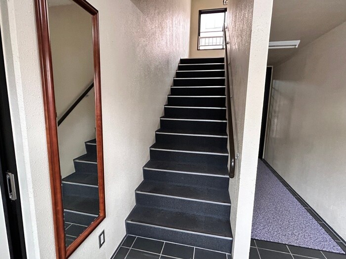 エントランス部分 サイレンス　ウエスト