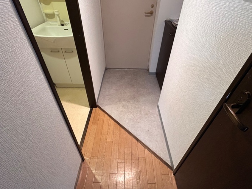 玄関 サイレンス　ウエスト