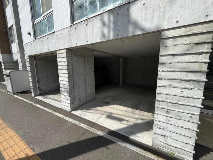 駐車場 FLoresta43°