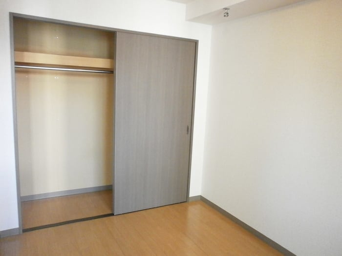 収納 セントポ－リア拾番館