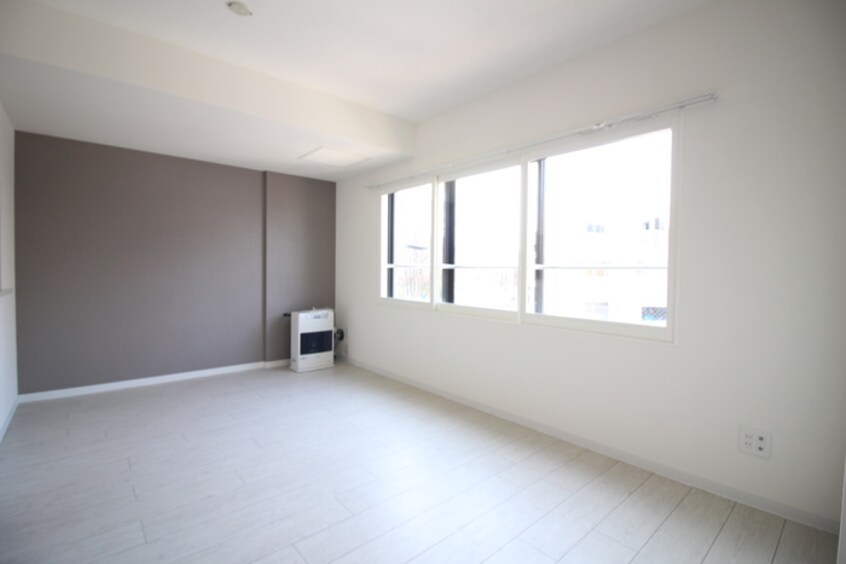 居室 エヴァ北円山