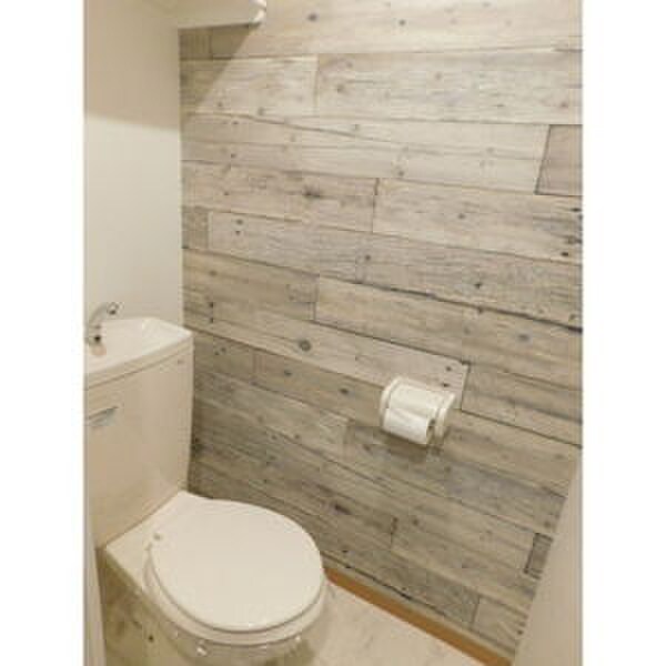 トイレ La Mer（ﾗﾒｰﾙ）