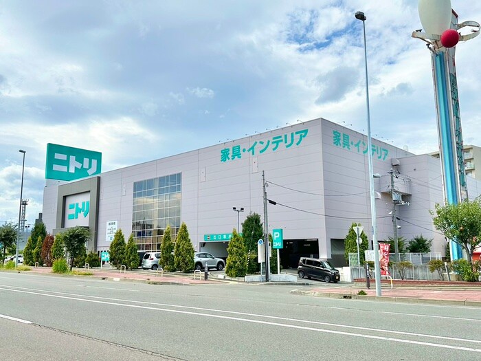 ニトリ(電気量販店/ホームセンター)まで350m La Mer（ﾗﾒｰﾙ）