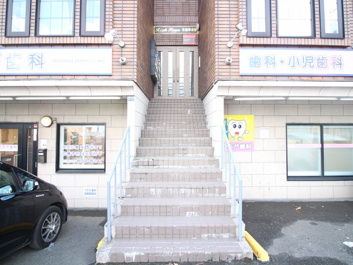 エントランス部分 リッチタウン栄通参番館