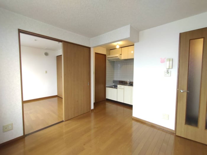 居室 リッチタウン栄通参番館