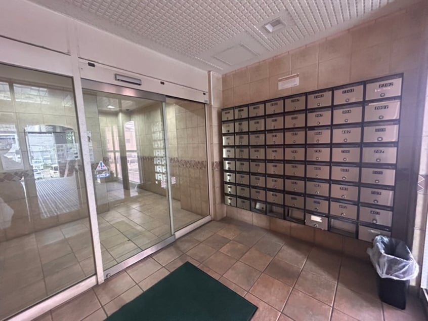 エントランス部分 フェアフィ－ルド菊水