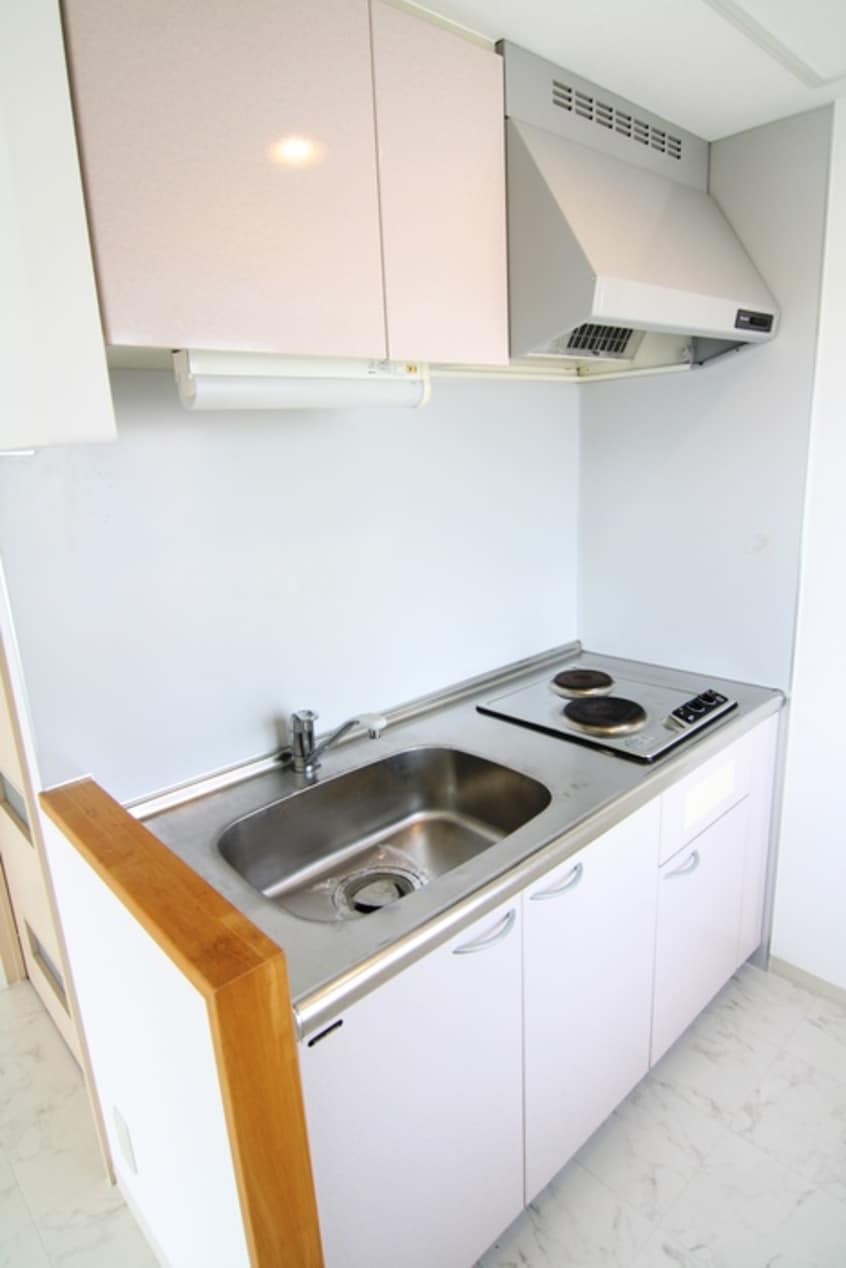 キッチン ＪＥＷＥＬ　ＴＯＷＥＲ