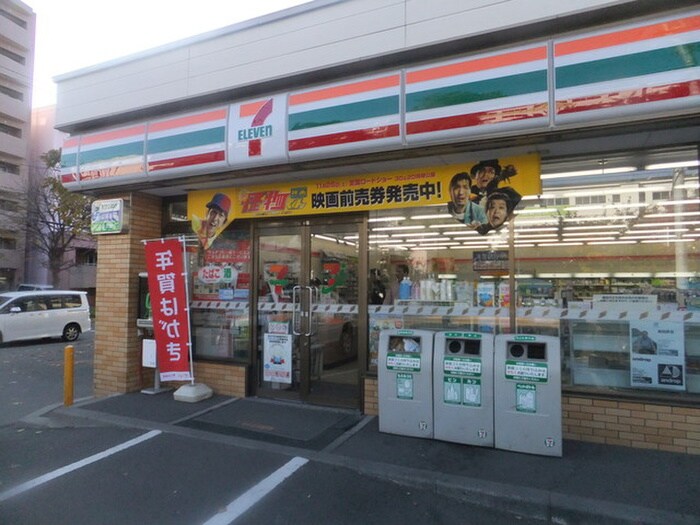 セブンイレブン(コンビニ)まで160m TreVenti美術館西
