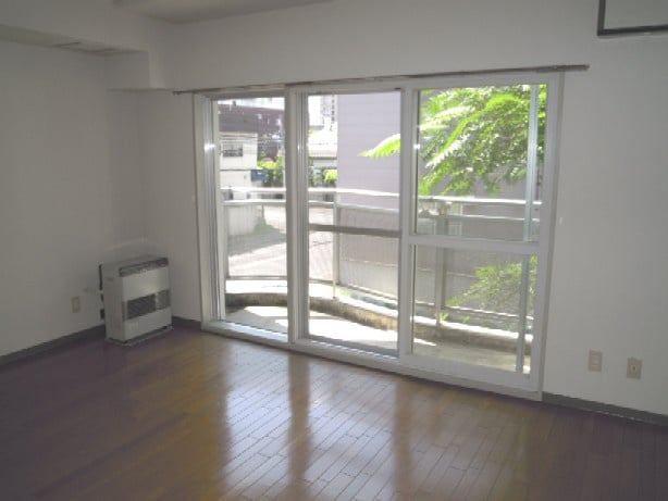 居室 セゾンﾄﾞ円山