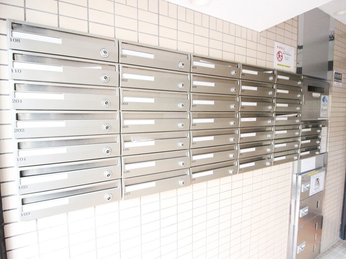 エントランス部分 アルジャンテ平岸