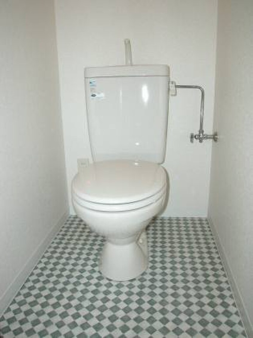 トイレ ルピナス