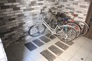 駐輪場 ロジュマン北円山