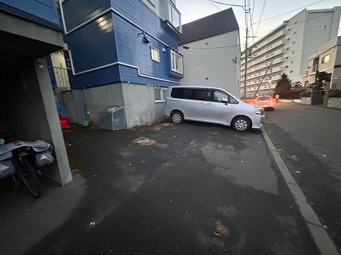 駐車場 ベルノ真駒内