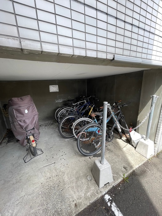 駐輪場 ヴァトンヒルズ宮の森