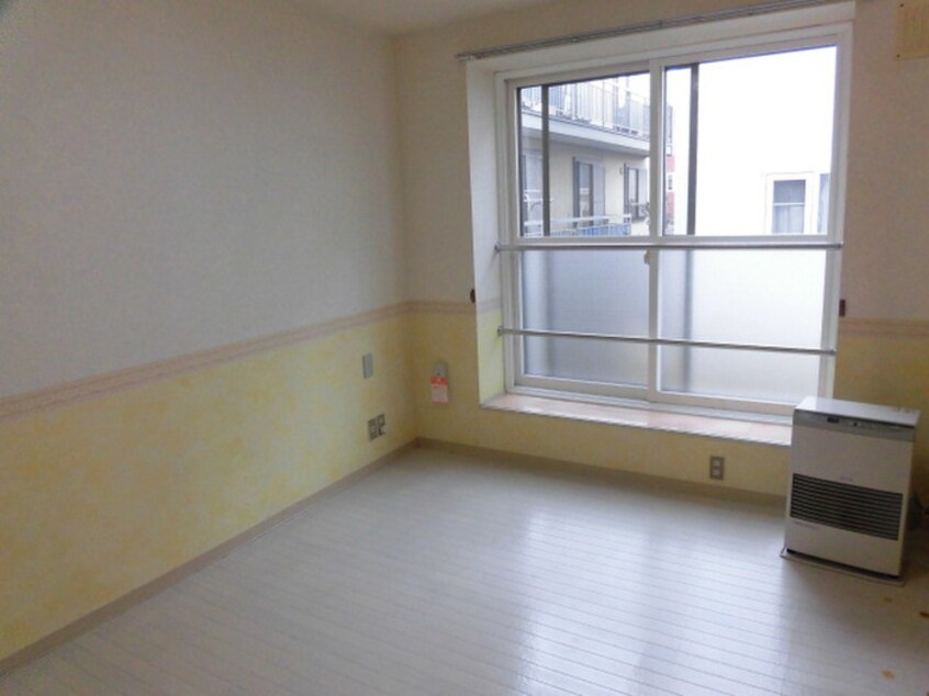 居室 シャトル澄川４・５