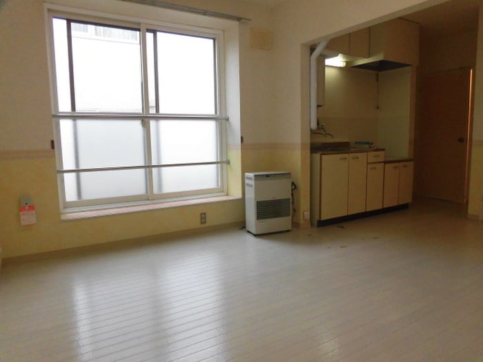 居室 シャトル澄川４・５