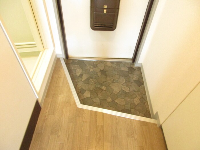 玄関 ルシードイースト