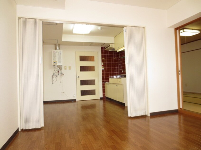 居室 エンドレス三井西岡