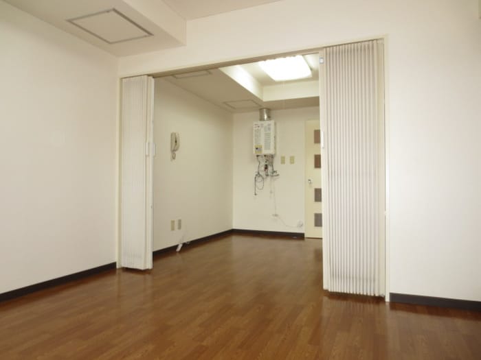 居室 エンドレス三井西岡