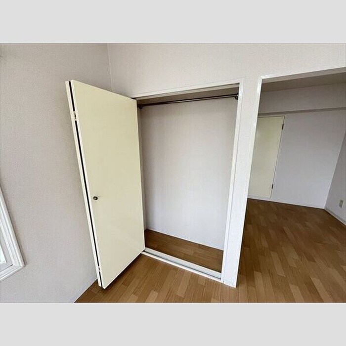 収納 サンハウス白石