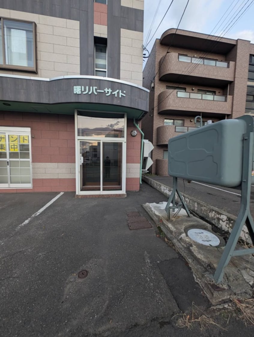 エントランス部分 曙リバ－サイド