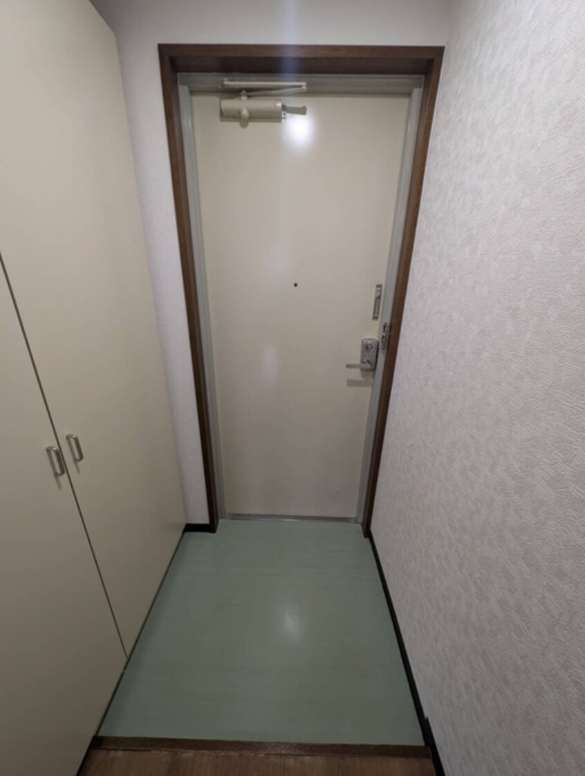 玄関 曙リバ－サイド