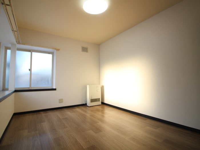 居室 パ－クサイドヴィラ