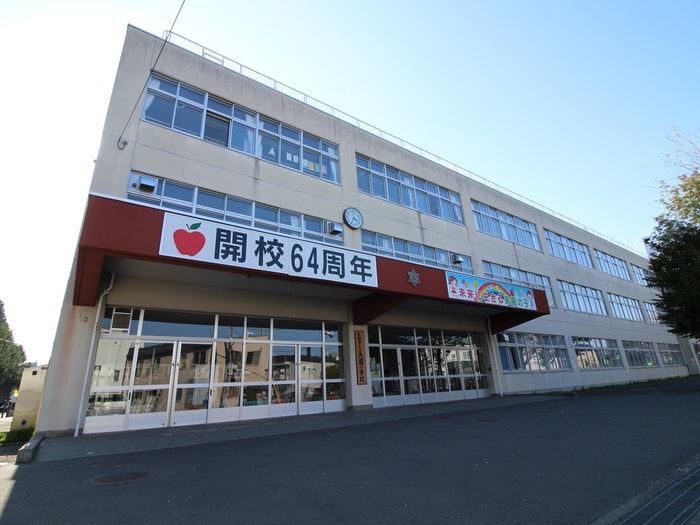 美園小学校(小学校)まで850m シティレジデンス平岸