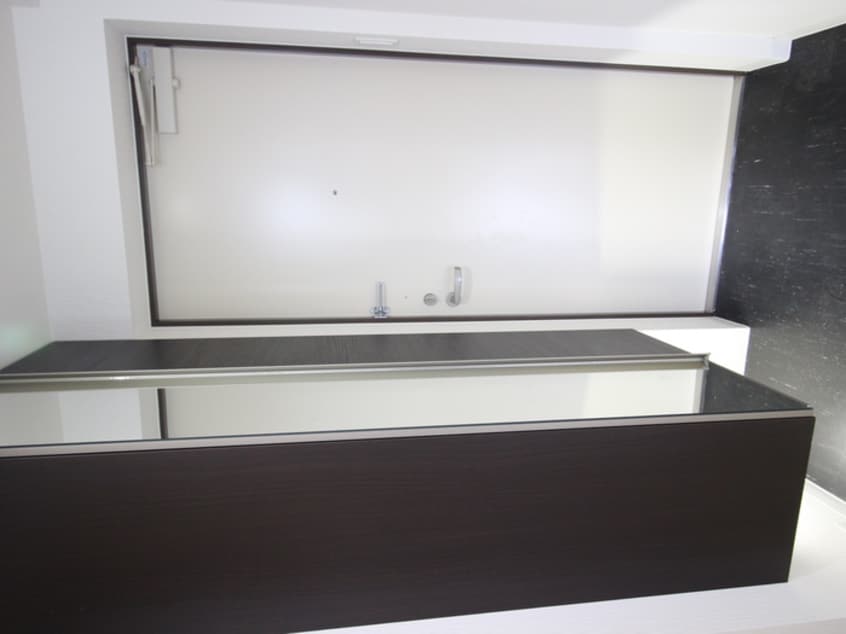 玄関 メニーズコート新道東