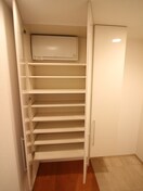 靴箱 ﾊﾟｰｸﾎｰﾑｽﾞ大通公園南(902)