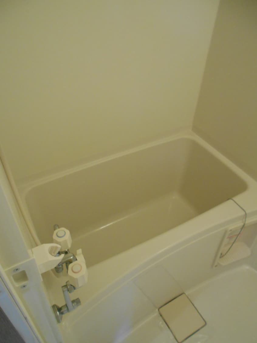 バス／シャワールーム等 ラッフィナ－ト