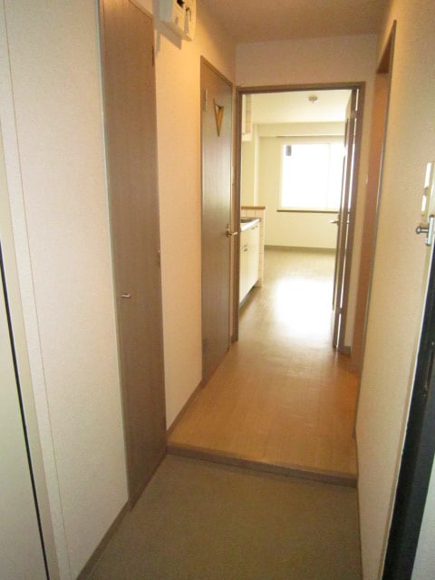 玄関 ラッフィナ－ト