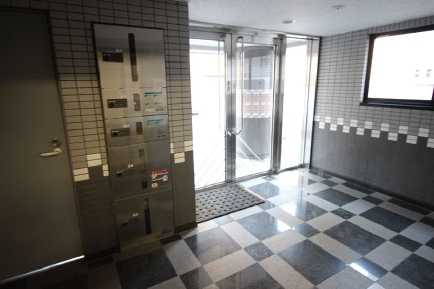 エントランス部分 シャリテ平岸Ⅰ
