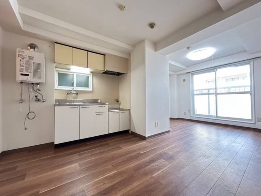 居室 シルバ－パ－ルストリ－ト