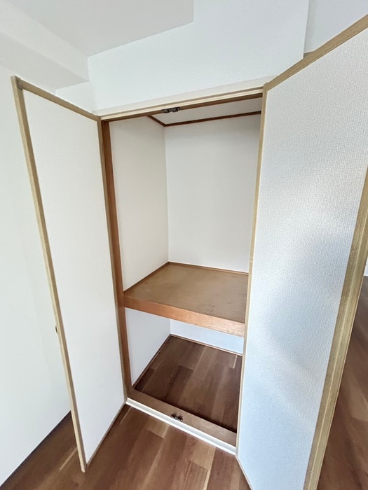 収納 シルバ－パ－ルストリ－ト