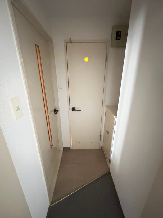 玄関 シルバ－パ－ルストリ－ト