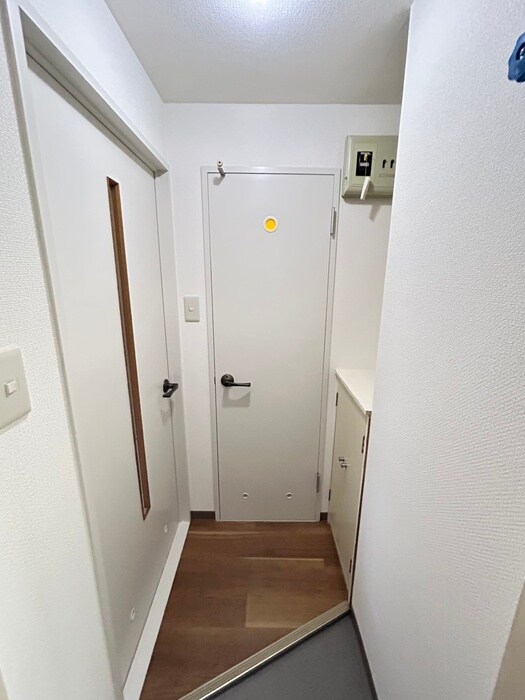 玄関 シルバ－パ－ルストリ－ト