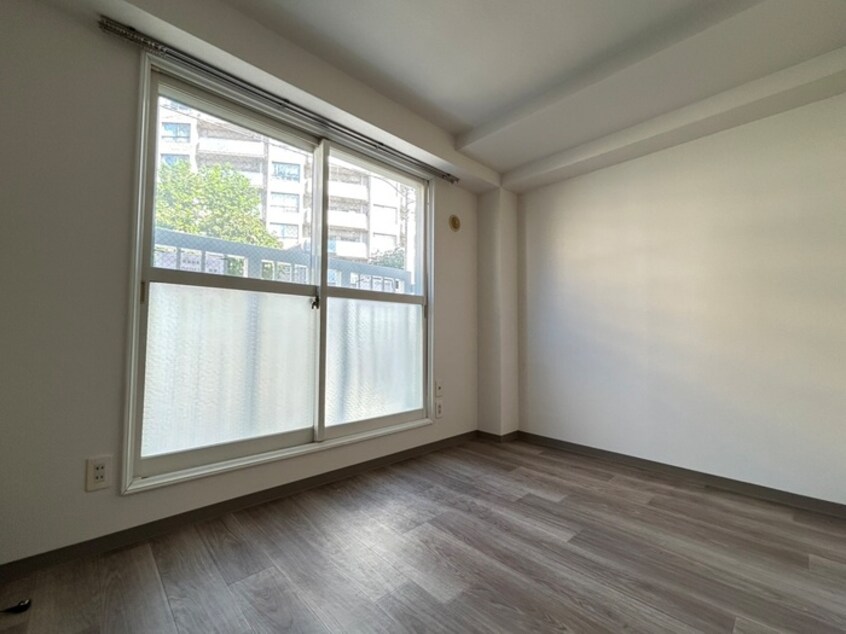 居室 シルバ－パ－ルストリ－ト