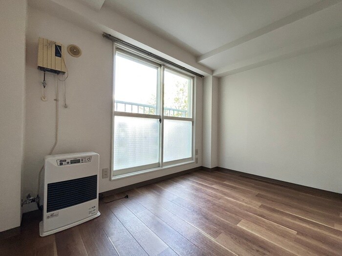 居室 シルバ－パ－ルストリ－ト