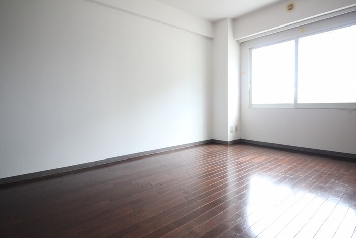 居室 アームズ宮の森(302)