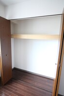 収納 アームズ宮の森(302)