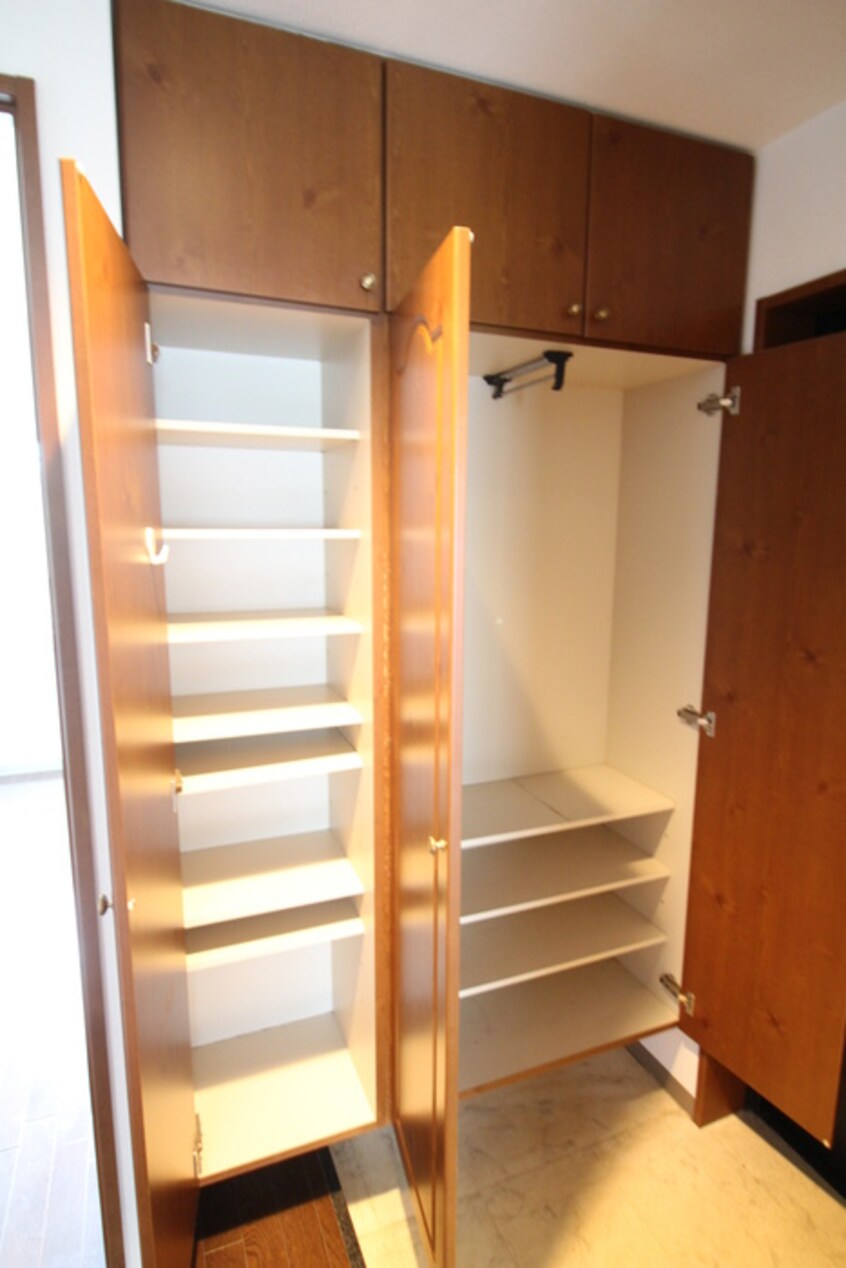 靴箱 アームズ宮の森(302)