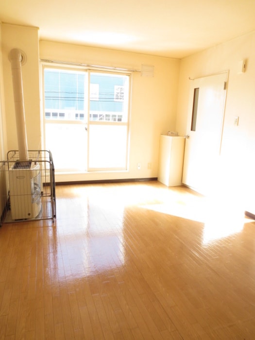 居室 ハイツ三上