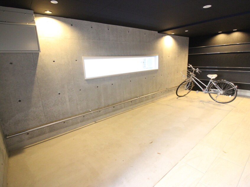 駐輪場 ＧＲＡＮＤ　ＣＡＬＭＥ琴似