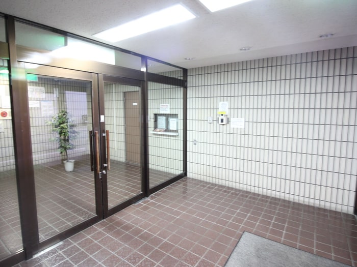 エントランス部分 サウスフォ－Ⅱ