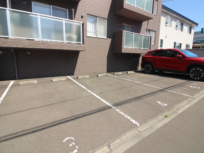 駐車場 羊ヶ丘マンション